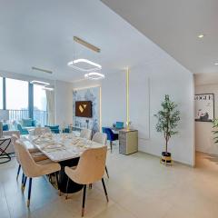 VOGUE 43rd Floor Boulevard Heights Downtown Dubai, Panoramic Skyline Views and Balconies