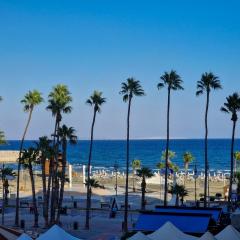 Airbnsea City Centre Side Sea View Apartments