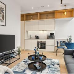Luxury Apartment with Cinema Room, Gym, Parking and Game Room