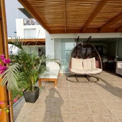 Espectacular Casa de Playa en Asia frente al Mar