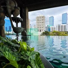 Apt Sudirman Suite 3BR With Infinity Pool & Netflix by Damaresa