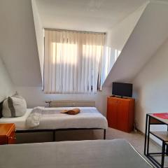 Zimmer E