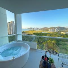 Private paradise Jacuzzi and views