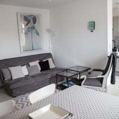 Rez de chaussée, place du marché, plage à pied