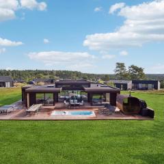 Gorgeous Home In Ebeltoft With Kitchen
