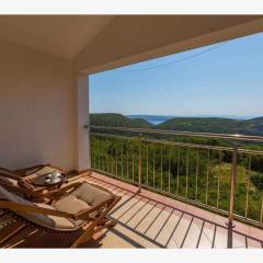 Apartment in Grizane 39410