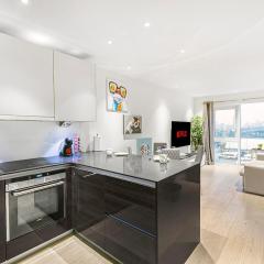 Chic Manhattan Studio Retreat