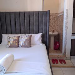 midenlavin studio Airbnb