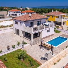 Ville Novak Villaggio by Adex Travel