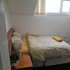 En-Suite Double Room in Haughton Green Denton M34