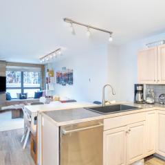 One block walk to gondola, ski lockers downstairs, River Trail close by!