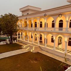 Shivrati Vilas, Himmat bagh