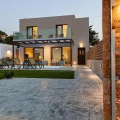 Villa Fotinou Heated Pool & Free Bikes awaits