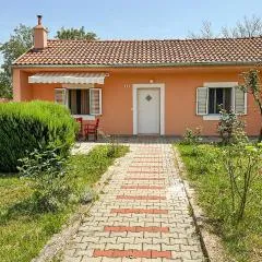 1 Bedroom Cozy Home In Knin