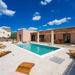 Villa Skyfall
