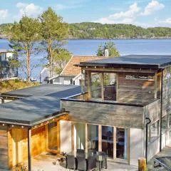 3 Bedroom Awesome Home In Mosterhamn