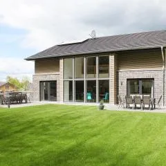 Villa Thormarcon am Plauer See für 18 Gäste, Sauna, Pool