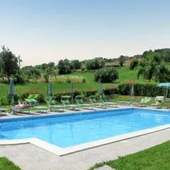 Charming house with shared pool in Caprese Michelangelo
