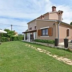 Holiday House Bepina
