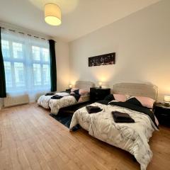 Zu Fuß ins Zentrum, nahe Arena