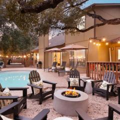 Ultimate Getaway - Pool Hot Tub Games & Outdoor Fun