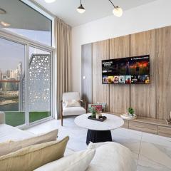 Panoramic! Burj Khalifa and Canal View!