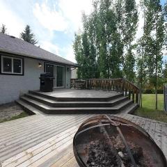 The Luxe Escape Calgary I 3BR Vacation Home