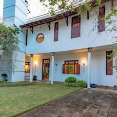 Adaaran Villa Bolgoda