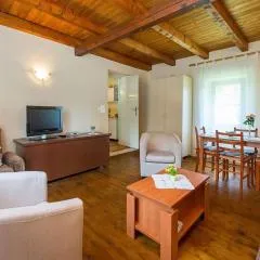 Holiday home in Mali Turini 36021