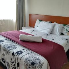 J & J Paradise Guest House