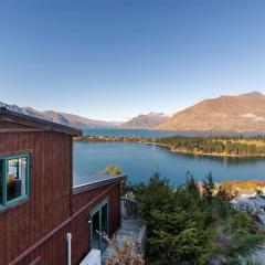 Lakeview Treehouse at Queenstown Hill