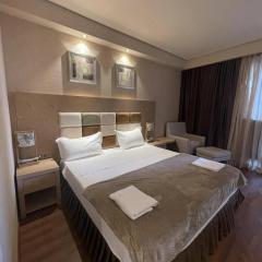 Dreamland Oasis 1206 Studio Room