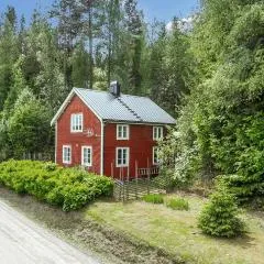 3 Bedroom Awesome Home In Stöllet