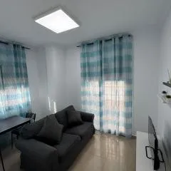 Precioso y luminoso apartamento junto al mar y playa en Garrucha 2A