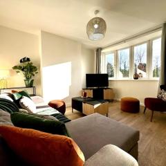 New Southampton Central House - Parking, 6 Beds, Sleeps 9 - City Centre l Cruise Terminal l Great for Contractors, Friends & Families