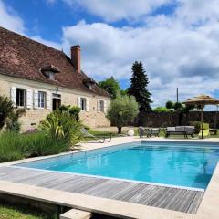 Gîte de France à Queyssac les vignes 3 épis - Gîte de France 6 personnes MAE-2031