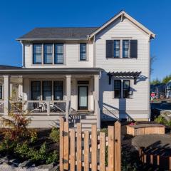 Holiday House by Seabrook Hospitality
