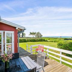 Charming Older Holiday Home With Panoramic Views Of Aarhus Bay, Close To The Sandy Beach