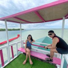 Ayne's Floating Cottage