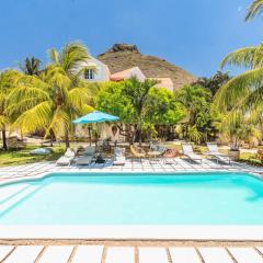 LAKAZ DEL SOL - Modern and elegant apartments with luxurious garden, pool and barbecue area - Tourism Permit Certified