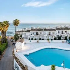 Calahonda Seafront by Alfresco Stays