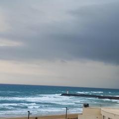 Héliopolis AB dernier étage Vue mer