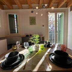 Casa Mirandola in Contra' Sant' Andrea