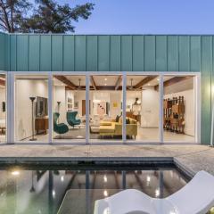 Stylish Old Town Scottsdale Retreat w Pool Prime Location