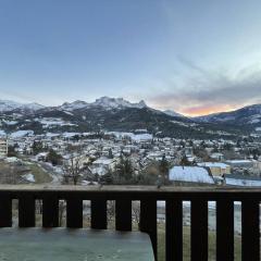 Charmant T2 à Barcelonnette avec balcon et parking - FR-1-804-43