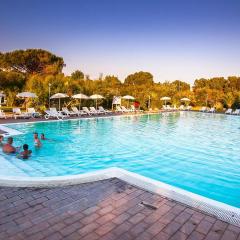 Feriendorf Le Tamerici Mobilehome Capri für 6 Personen