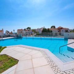 Royal Palm Luxe by Casasol