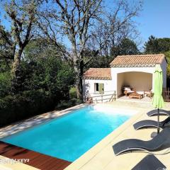 Belle maison avec piscine et terrain entièrement clôturé