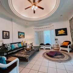 Casa Vista Talisay Overlooking House With Pool cel