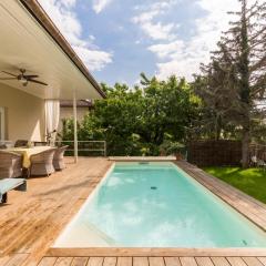 Elegant Pool Bungalow - Vienna City Limit